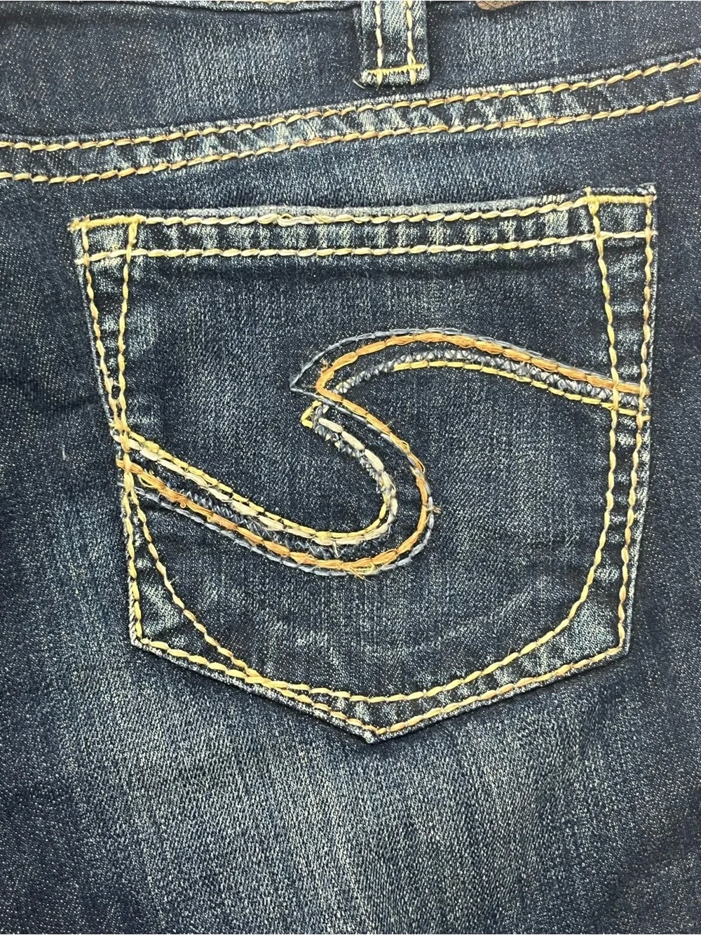 Silver Jeans Co Womens Dark Wash Denim Mid Rise Cutoffs Suki Shorts Size 14